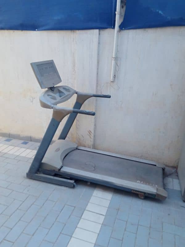 Treadmill jogging machine 3