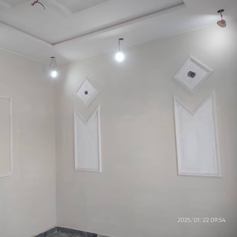 1 KANAL UPPER PORTION FOR RENT IN JOHAR TOWN NEAR ALLAH HON CHOWK 4