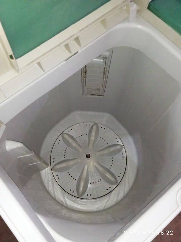 Toyo washing machine twin tub model number TW-5000 14