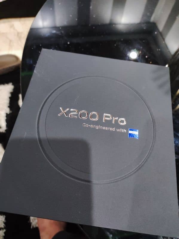 Vivo X200 Pro 8