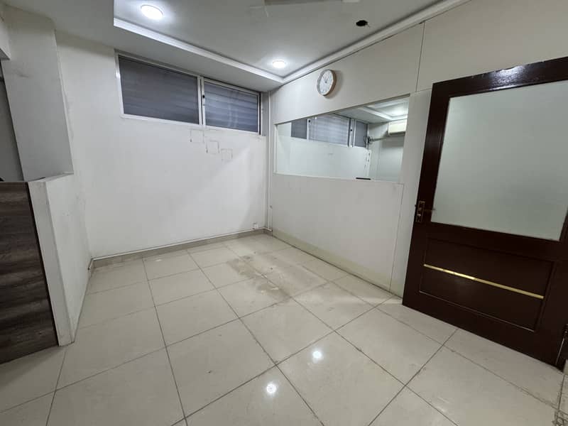 Office Ava For Rent At Main Murree Road 5