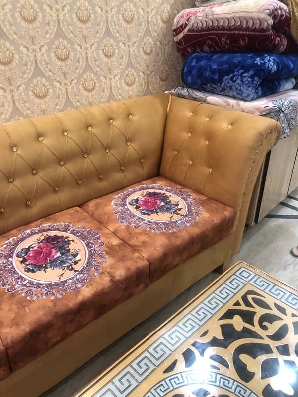 sofa set  and mez  for sell my whatapp and call 03059219871 0