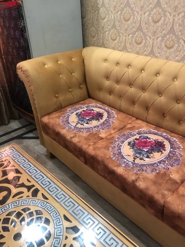 sofa set  and mez  for sell my whatapp and call 03059219871 1