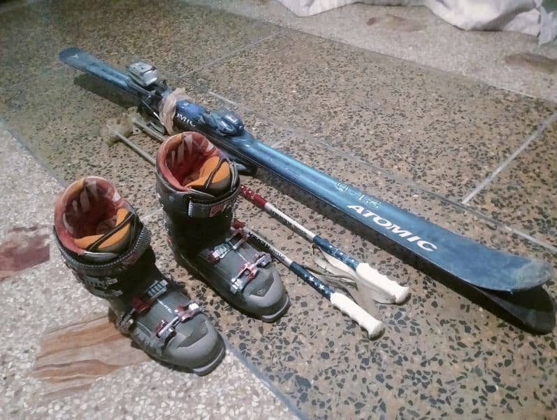 Snow Skiing Set 0