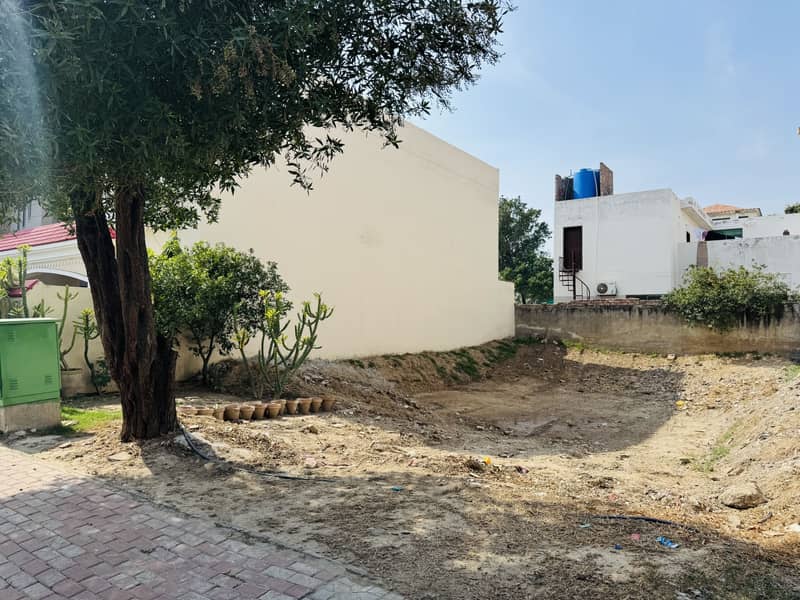 10 Marla Residential Plot For Sale In iris Block Bahria Town Lahore 3