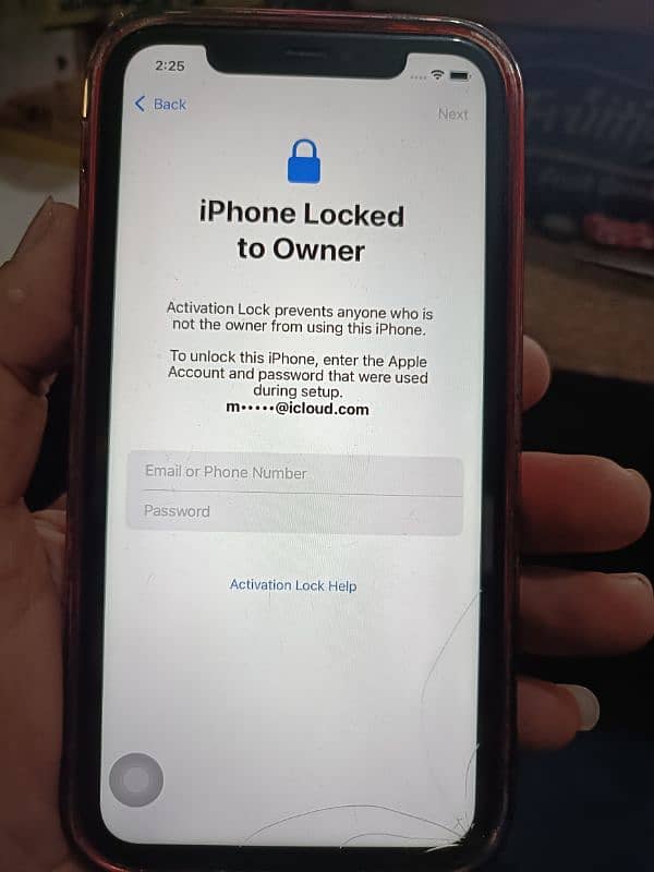 iPhone 11  iCloud vala Dubai se aaya hai 2