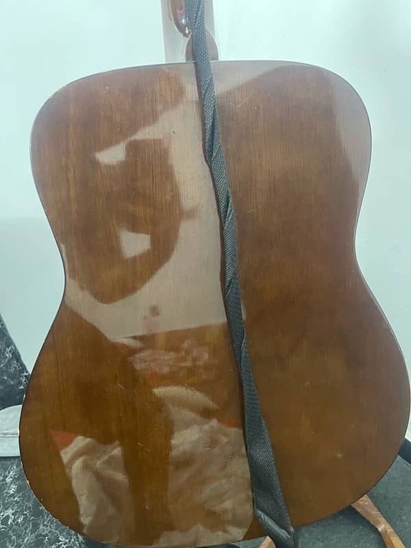 Yamaha F310 Acoustic Guitar 3