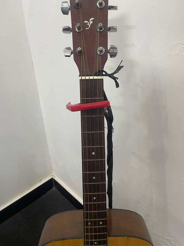 Yamaha F310 Acoustic Guitar 7