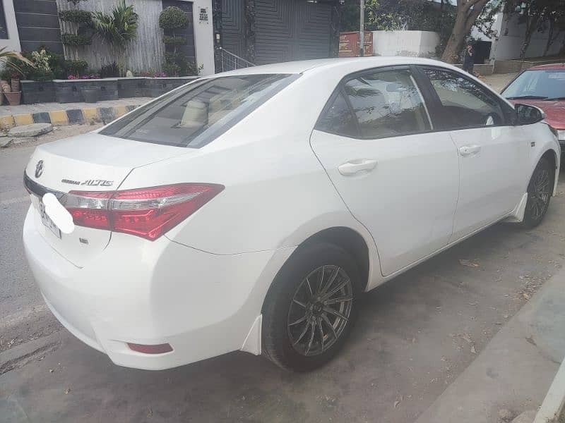 Toyota Corolla Altis 2017 3