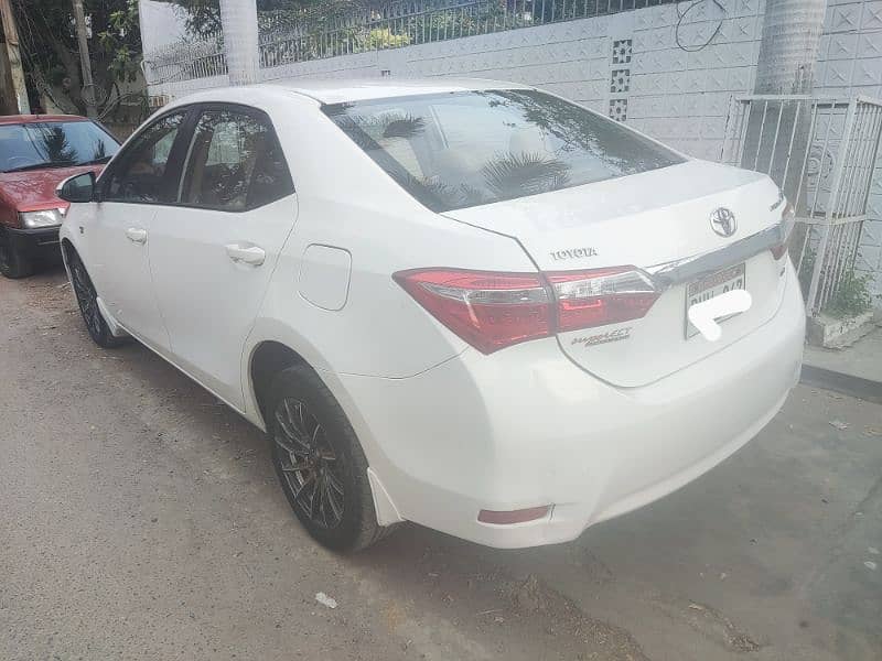 Toyota Corolla Altis 2017 4