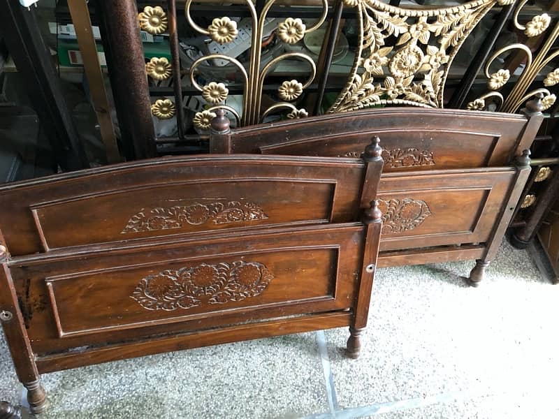 pair of single bed 3