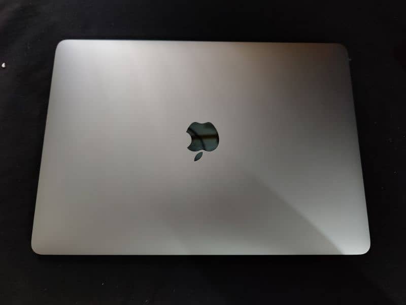 M1 Macbook Air with Official Warranty (10/10 condition 6