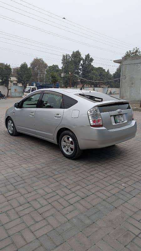 Toyota Prius 2011 5