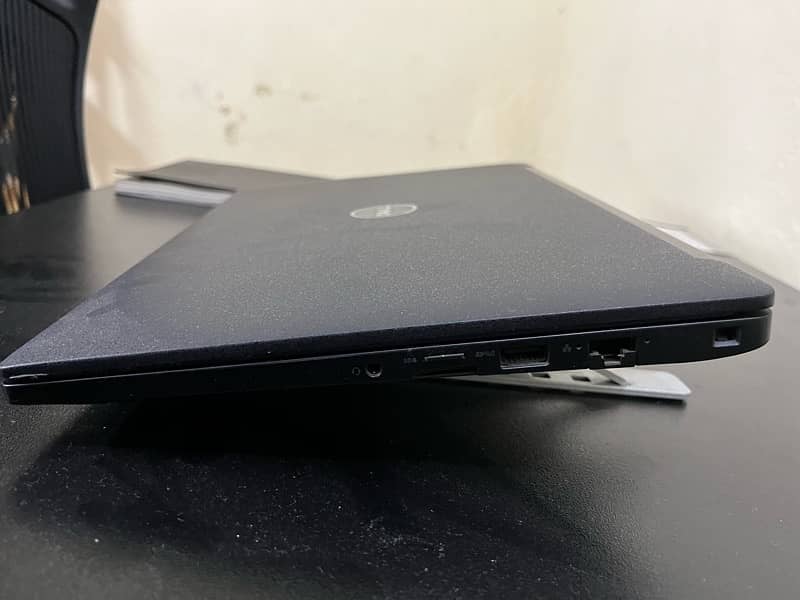 Dell Latitude 7490 3