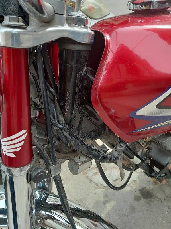 honda cg 125 2020 model red colour 5