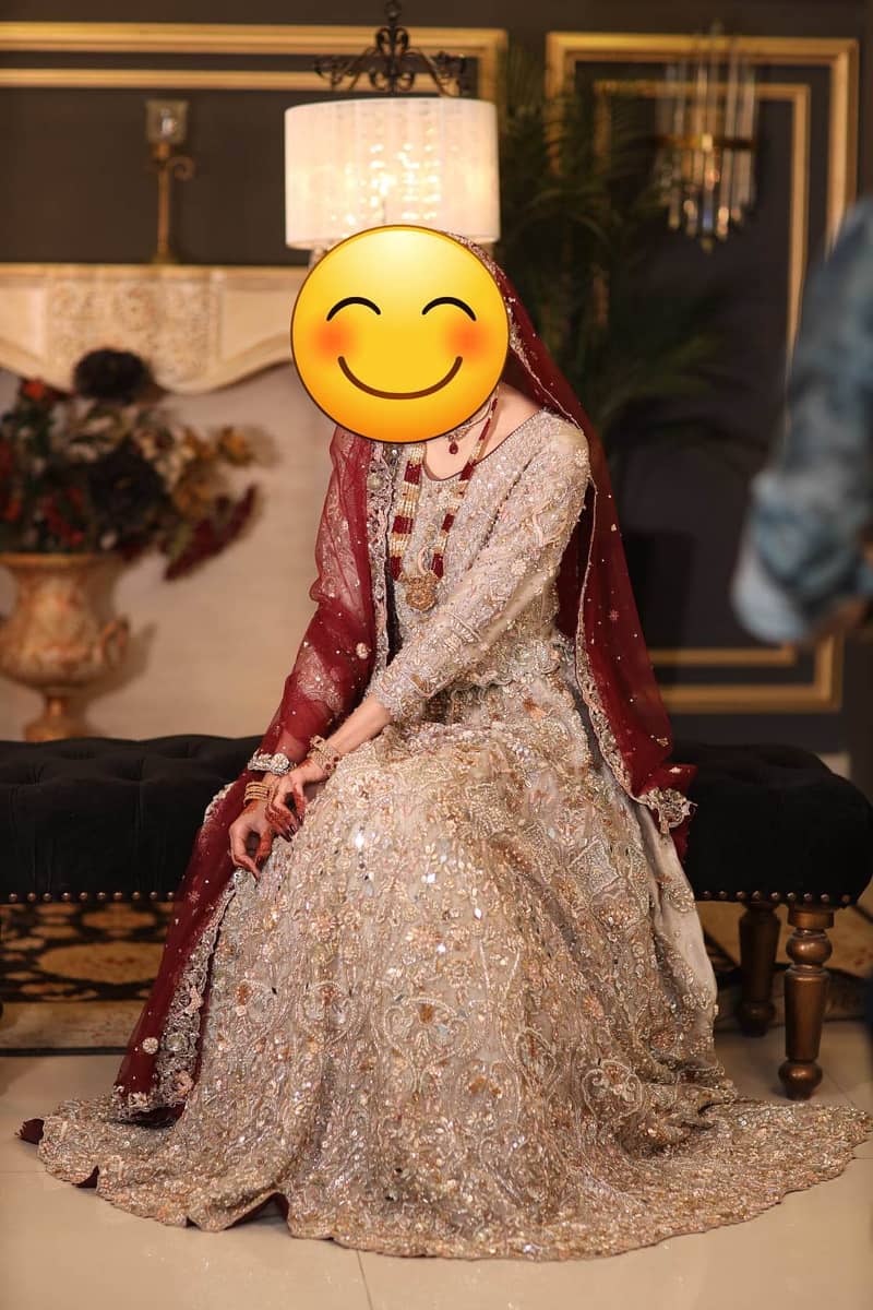 Bridal heavy lehnga 0