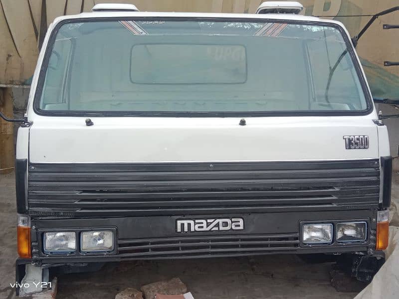 mazda t3500 cabin 0