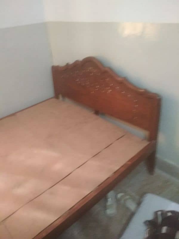 pure wooden double bed with 5 foot width 0