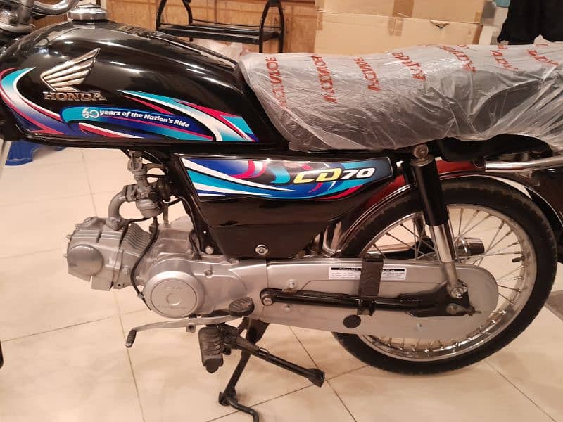 HONDA 70 PH 0-3-0-0-9-4-6-8-5-9-1 BRAND NEW FIT BIKE 2024/23 2