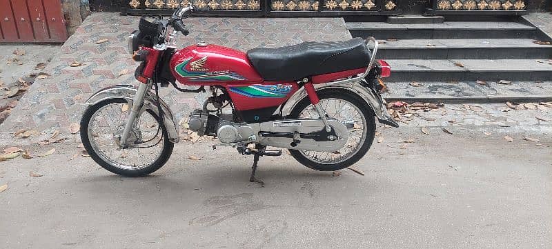 Honda CD 70 good condition engine pak 2