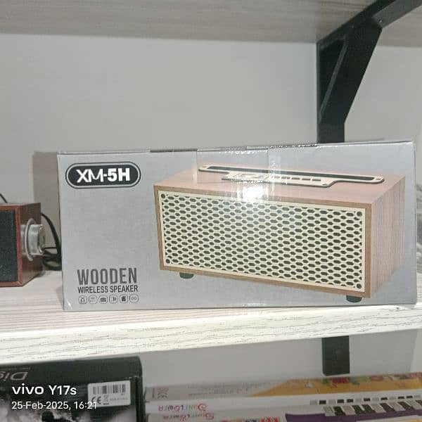 wooden Bluetooth speaker 5