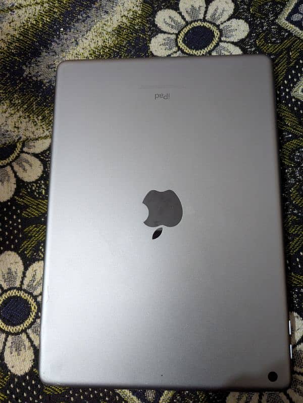 Ipad 6 generation 128gb 5