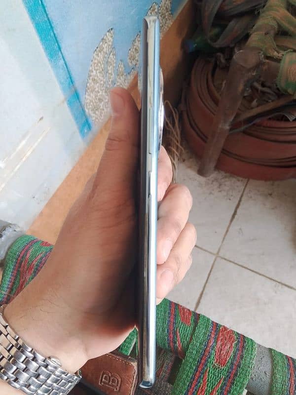 Infinix Zero 40 for sale 3