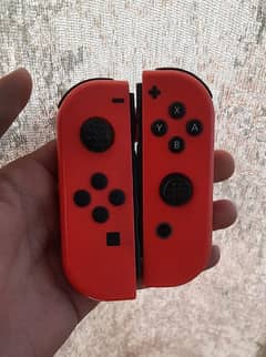 Nintendo switch Original joycons of V2 can be used with any switch