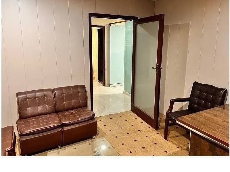 Area 1800 Square Feet Corporate Office Available For Rent On Reasonable Rent Gulberg 3 Lahore 3