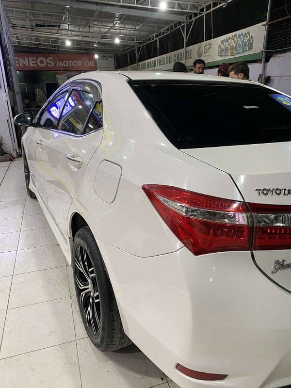 Toyota Altis Grande 2015 5