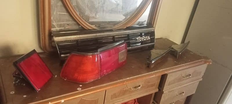 TOYOTA CORONA ORIGINAL NEW LIGHTS 0