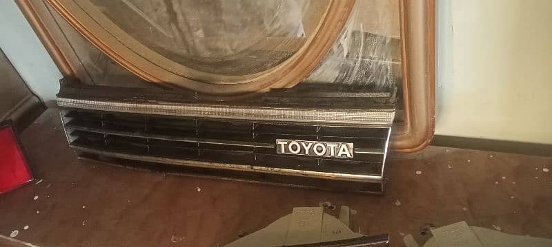 TOYOTA CORONA ORIGINAL NEW LIGHTS 4