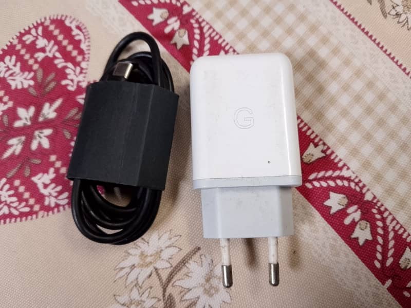 Original Google Pixel 30W Charger – 1 Month Used, Like New 0