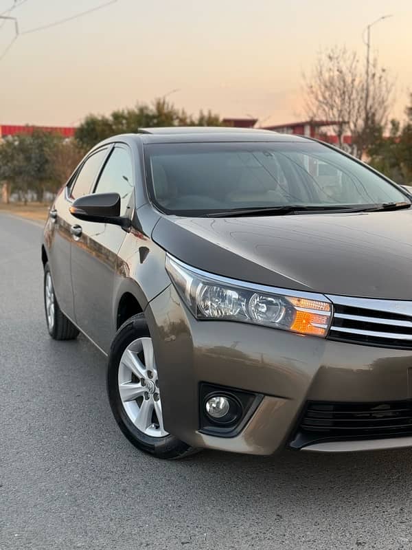 Toyota Altis Grande 2015 6