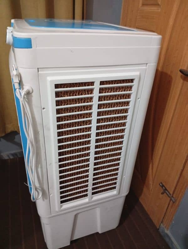 Beetro room air cooler brand new 5