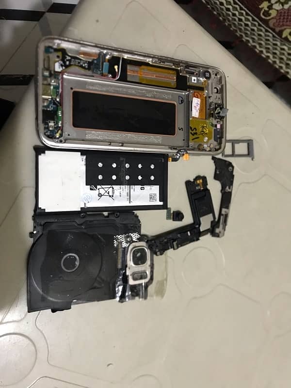 Samsung S7 edge  parts only 0