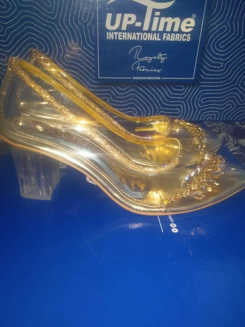 Fancy bridal pumpy transparent heel 0