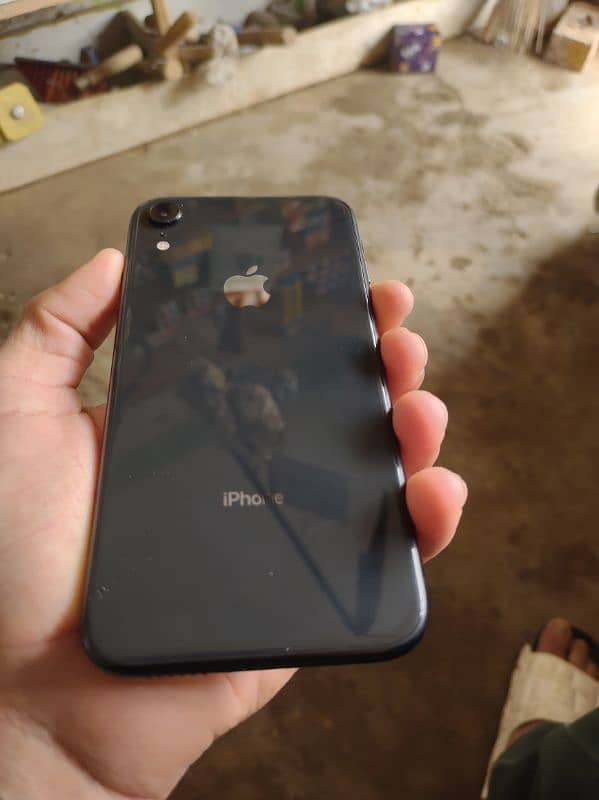 iphone XR 0