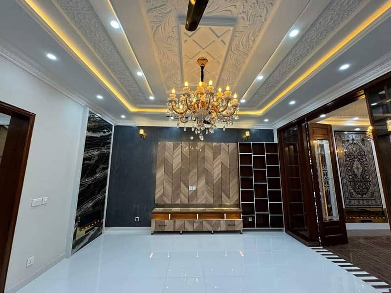 Brand New 10 Marla Luxury Lower Portion Available For Rent in Chambelli Block Bahria Town Lahore 5