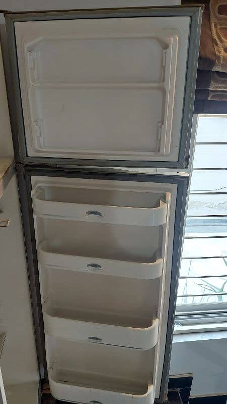 Dawlance Fridge Large - Used 6