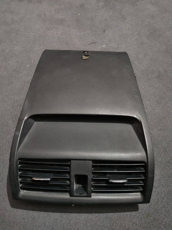 Honda Accord center dashboard complte ac grill and Display screen unit 0