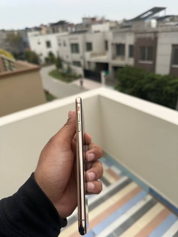 iPhone XS Max Jv 3