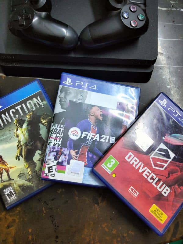 PS4-SLIM 1TB 3 IN 1 (SLIGHT NEGOTIABLE) 0309 3646661 2