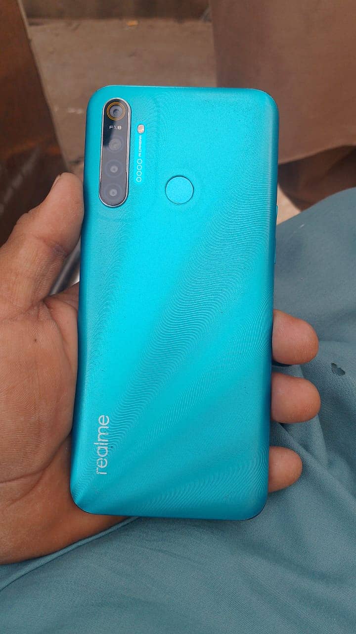 realme 5i hai box nahi h mobile ok 03473009529 1