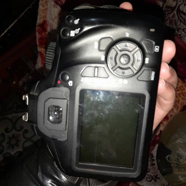 urgent sale canon camera 3000d 2