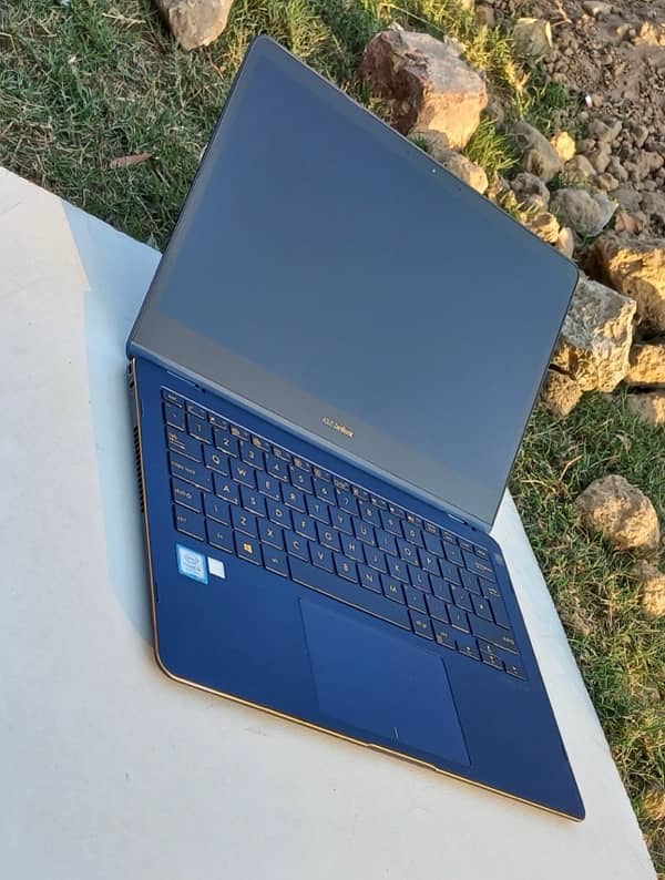 Asus zenbook 2