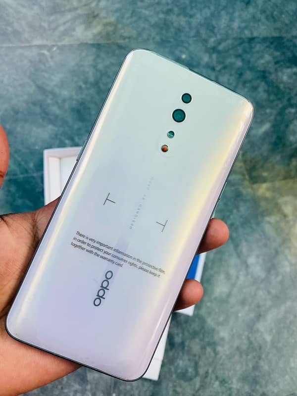 Oppo Reno Z (8gb/512gb)urgent Sale0/3/0/9/1/0/1/8/1/2/3 4