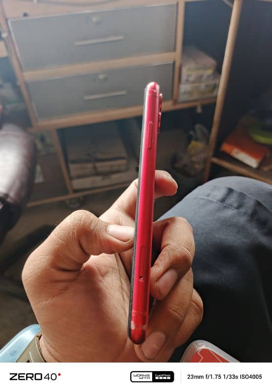 iphone11 red 64gb jv 5