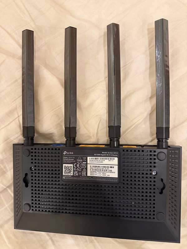 TP LINK Archer AX12, Wifi Router. 3