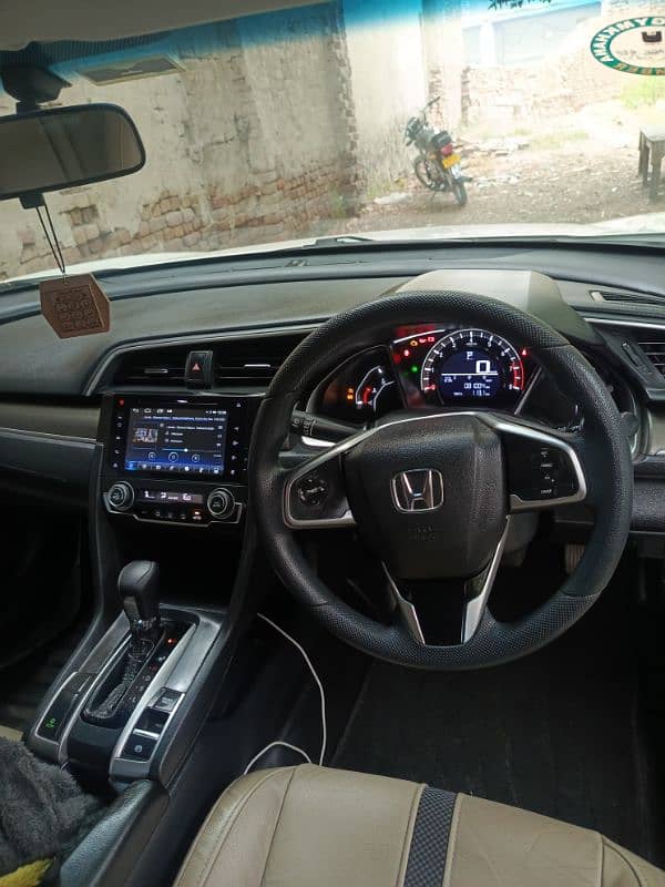 Honda Civic 2020 9